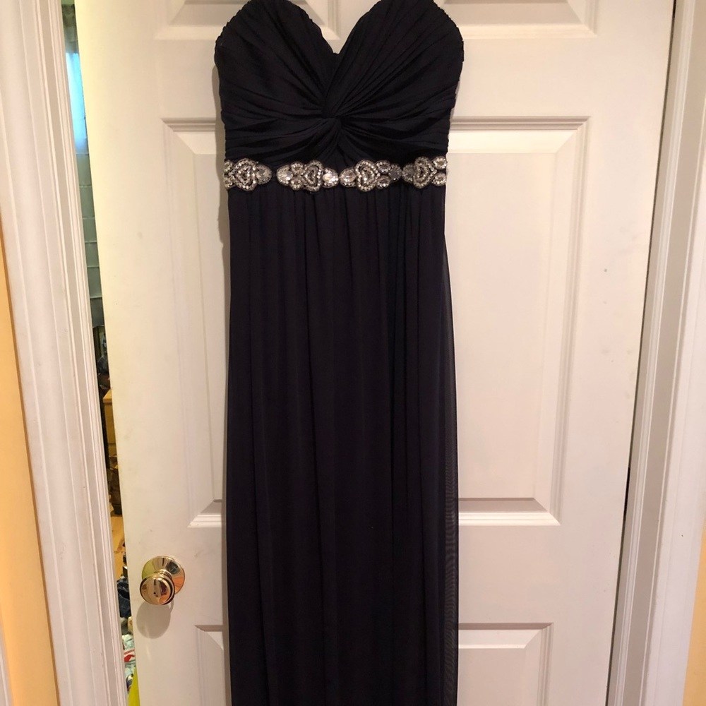 Prom dress - Picture 3 of 3